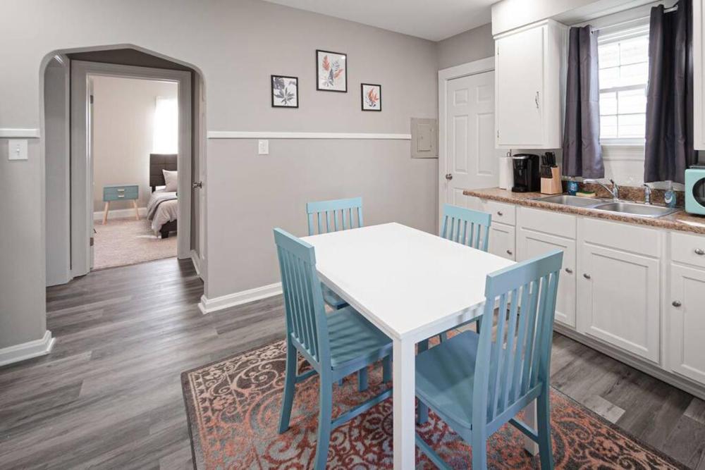 Adorable Stylish 1bed 1 bath